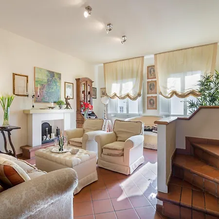 Penthouse With Panoramic Terrace In Apartamento Lucca