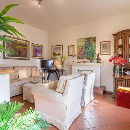 Penthouse With Panoramic Terrace In Apartamento Lucca